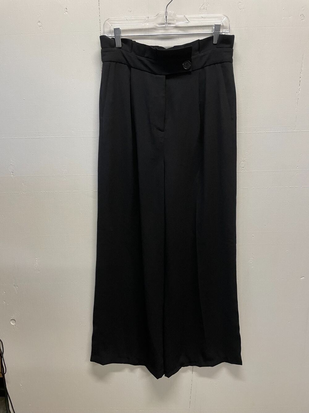 Halogen Women's Wide Leg Dress Slacks Size 10 Black Pleated Waistband Top
